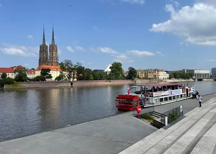 Z Kominkiem W Sercu Wroclawia Lägenhet