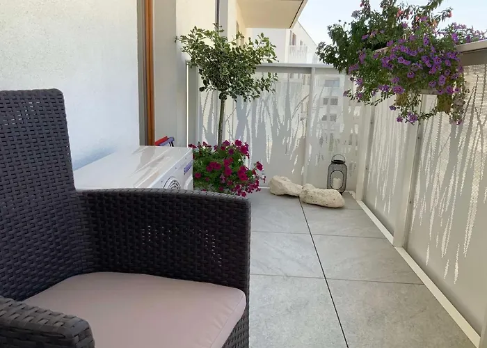 Apartment Z Kominkiem W Sercu Wroclawia *